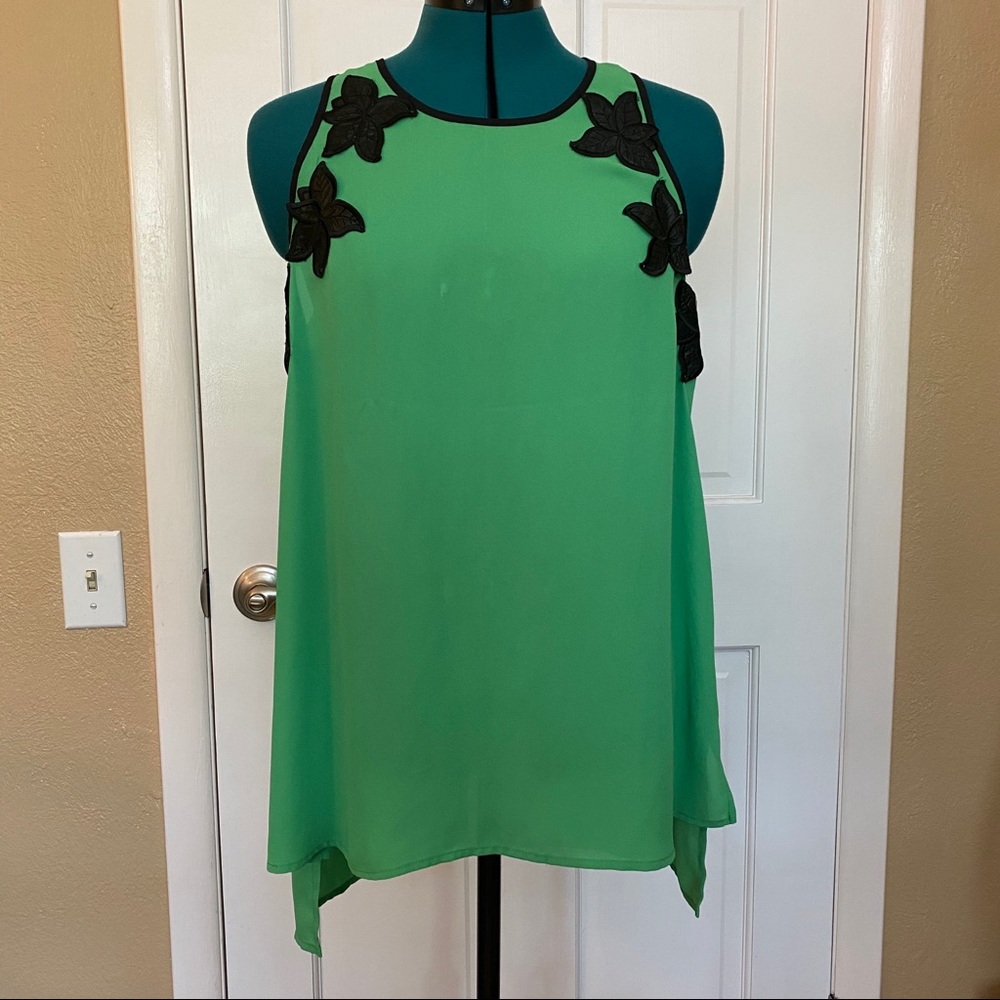 NWT Vince Camuto Embellished Hi-Lo Tank